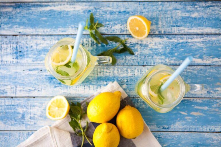 How to make Homemade Lemonade